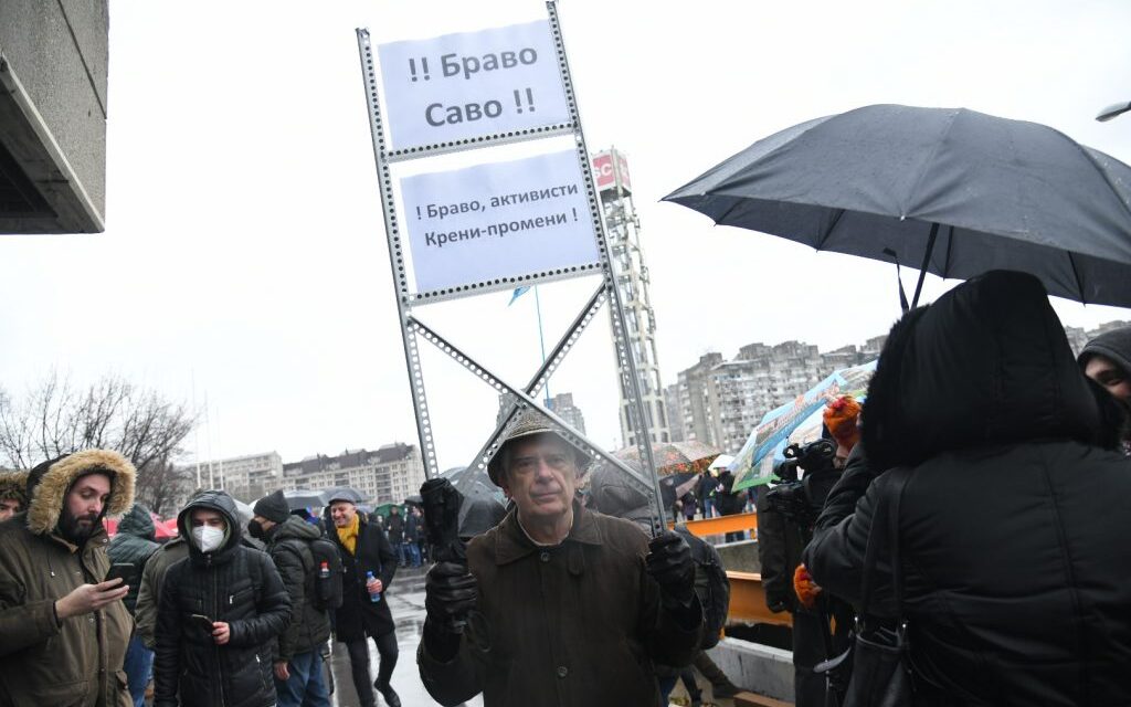 Sikeres, de incidensekkel teli tüntetés