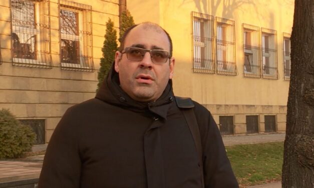 Luxuslakásokat vásárolt a parlamenti képviselő