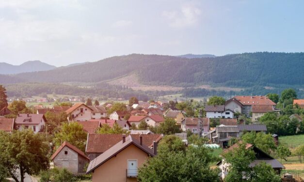 Egy kisvárosnyi ember hunyt el négy hónap alatt Szerbiában