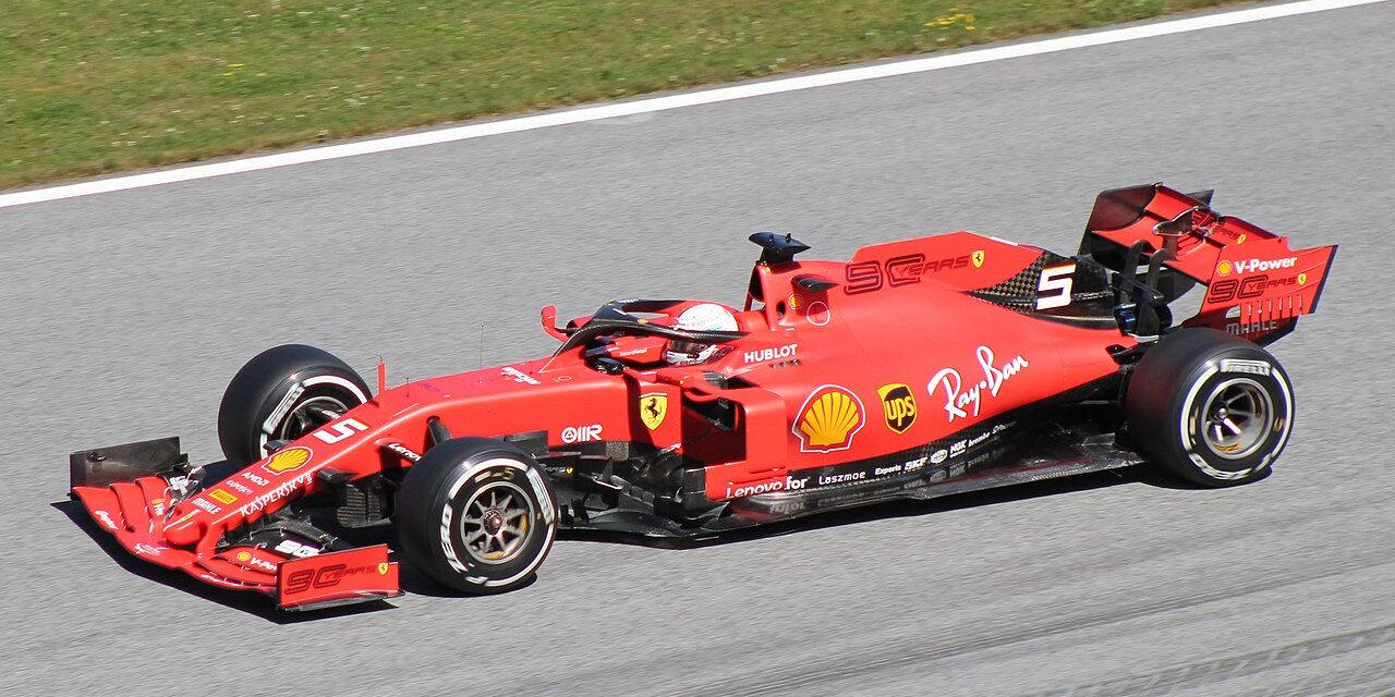 A Formula-1 minden érintettjének kötelezővé tették a védőoltást