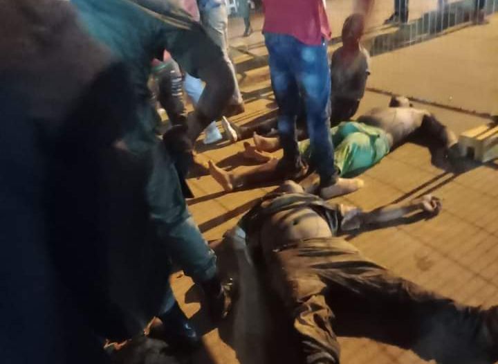 Nyolc szurkolót taposott agyon a tömeg a kameruni stadion előtt