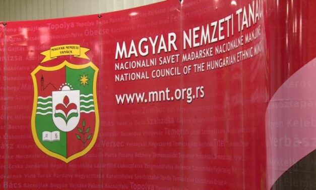 Több mint háromszáz fiatal nyerte el az MNT felsőoktatási ösztöndíját