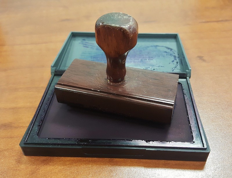 Pecsét nélkül mit ér(z)ek én