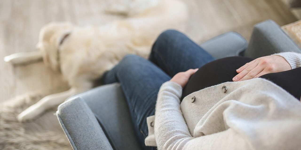 <span class="entry-title-primary">Még mindig szőnyeg alá söpörjük a szülészeti erőszakot?</span> <span class="entry-subtitle">Három kismama osztotta meg tapasztalatait a szülésről</span>