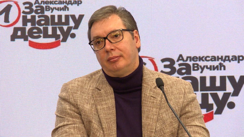 A Korrupcióellenes Ügynökségnek kellene vizsgálnia, hogyan kerülhetett Vučić neve a választási listákra