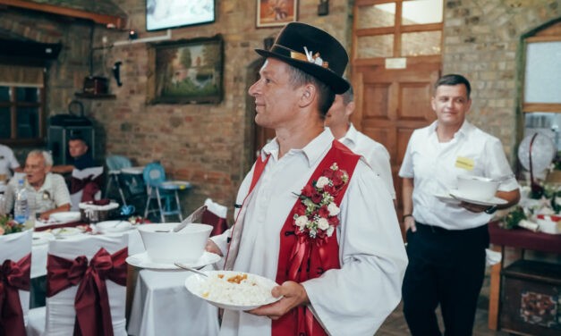 <span class="entry-title-primary">Amikor a jegygyűrűk az autóban maradnak…</span> <span class="entry-subtitle">Miben különbözik egy mai lakodalom egy húsz évvel ezelőttinél?</span>