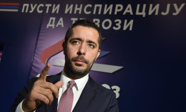 Még egy csődeljárás alatt lévő vállalat vagyonát vette meg aprópénzért a kereskedelmi miniszter családi vállalkozása