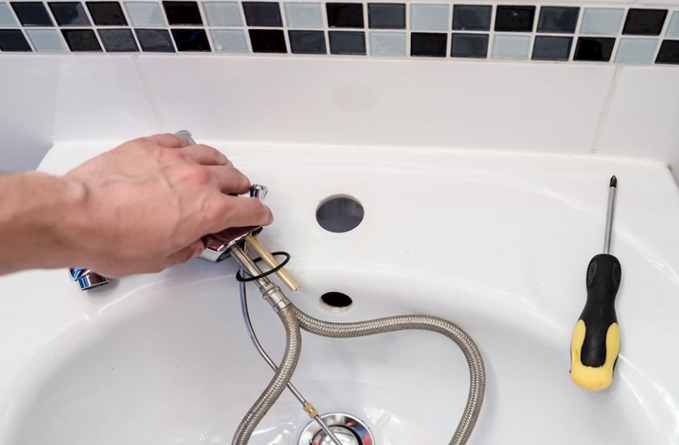 Ezekkel a szakmákkal többezer eurót kereshet itthon