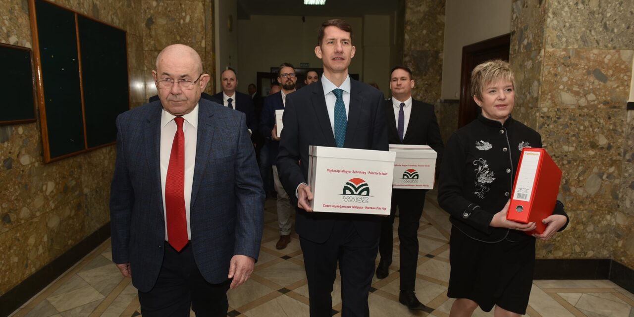 Pásztor, Kovács, Fremond – Átadta jelöltlistáját a VMSZ