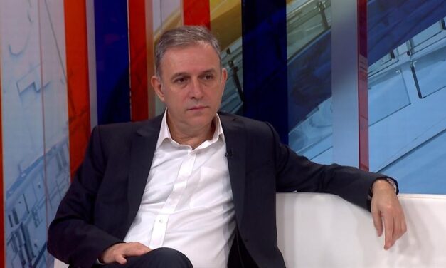 Ponoš nem lép vissza az egyetemisták javára