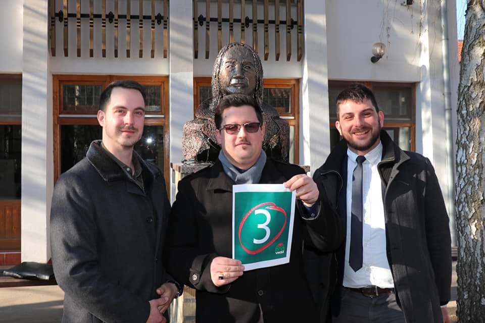 Pártpolitikai rendezvény a középiskolában