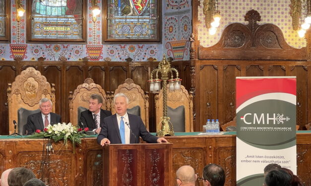 Semjén: Az Orbán-Vučić-Pásztor csillagállást ki kell használni!