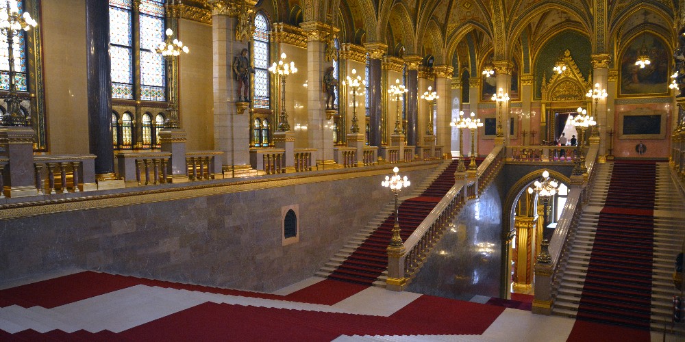 <span class="entry-title-primary">Budapesten a Békemenet és az Egységben Magyarországért versenyez a tömegekért</span> <span class="entry-subtitle">Akinek nincs kedve a politikához, az is talál számtalan programot</span>