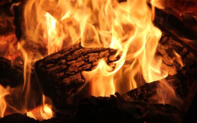 Ne hagyják bekapcsolva az elektromos hősugárzókat és  a szilárd tüzelőanyaggal is legyenek óvatosak!