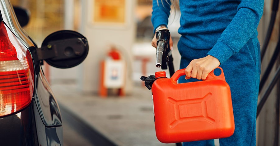 A régióban Szerbiában a legdrágább az üzemanyag