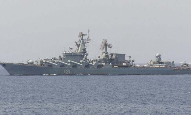 <span class="entry-title-primary">Elsüllyedt a Dicsőség (vagyis a Moszkva)</span> <span class="entry-subtitle">Az elmúlt évtizedek legnagyobb hadihajó-vesztesége háborús körülmények között</span>