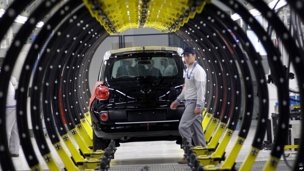 A Fiat dolgozói az autópálya lezárásával fenyegetőznek