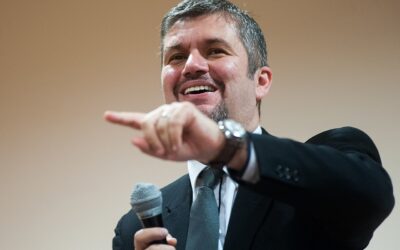 Hadházy szerint is készülhetett terv a határon túli egyéni választókerületekre