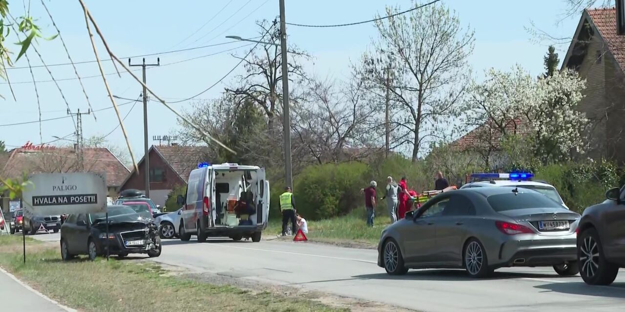 Frontálisan ütközött két autó Palicson