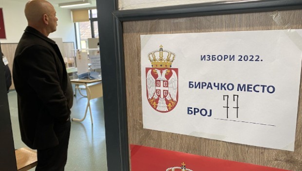 Összeverekedtek a szavazóbizottság tagjai