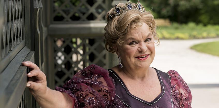 <span class="entry-title-primary">Oszvald Marika lesz a sztárvendég Zenta város napján</span> <span class="entry-subtitle">Zana és Freddie koncert is lesz</span>