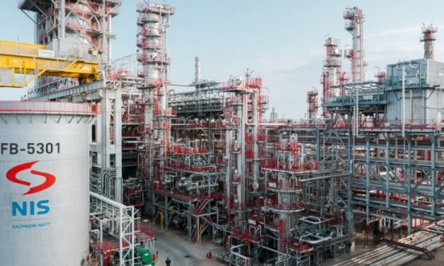 Hétvégén bezár a kőolajfinomító