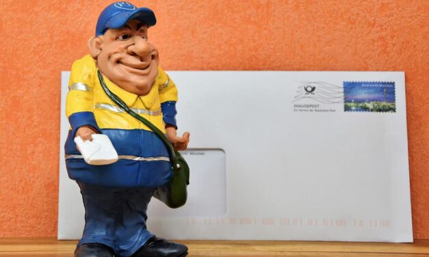 A posta díjat vezetett be a vámnyilatkozat elkészítéséért