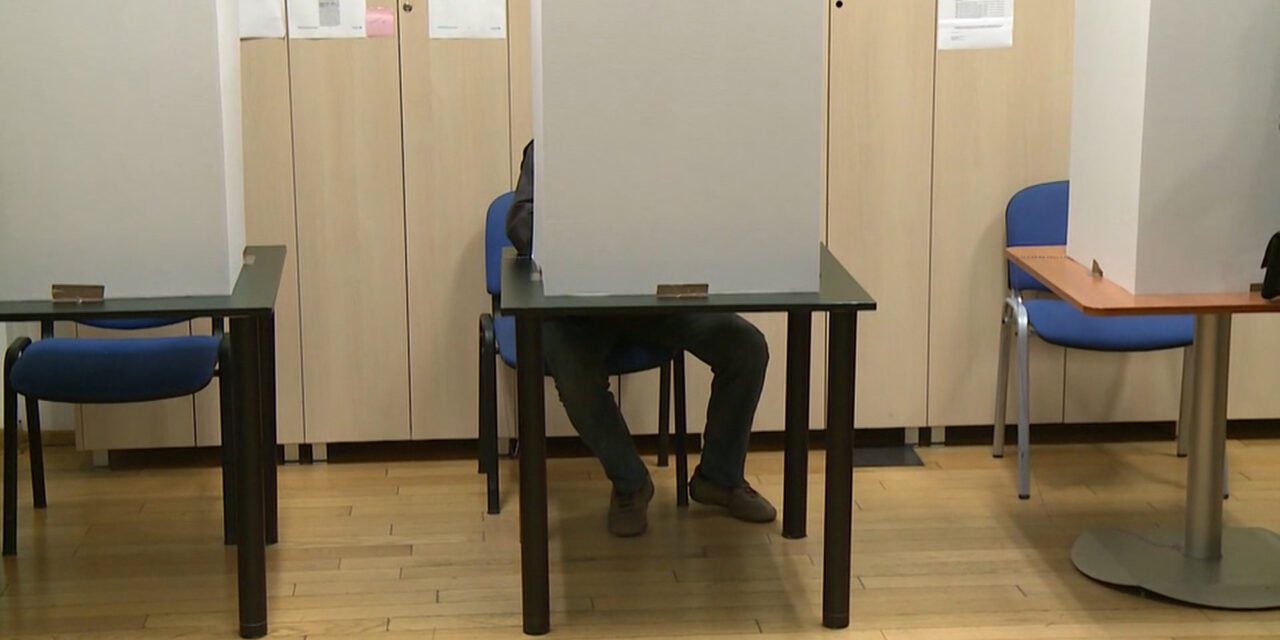 Névhasonlóságra játszik a (fantom)lista