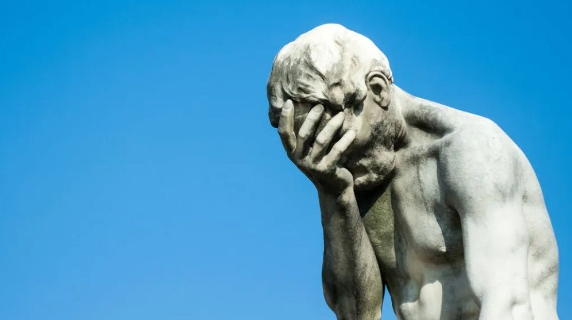 Gyalázat. A köbön