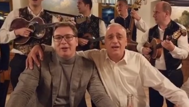 Kettőt jobbra, kettőt balra