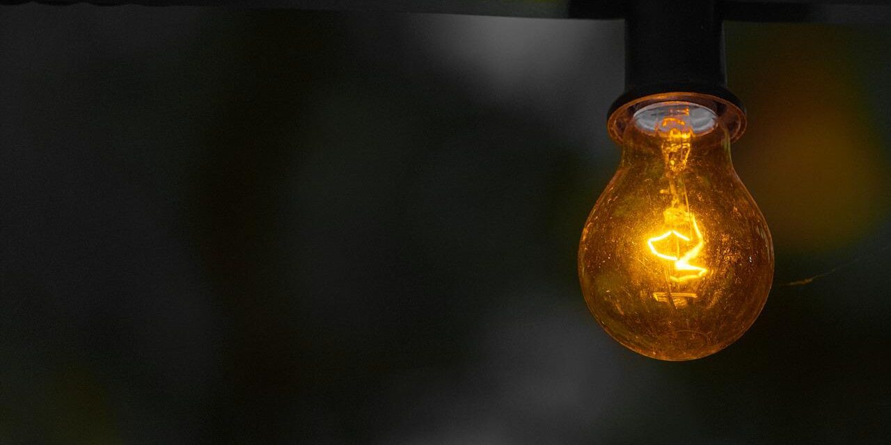 Teodorović: Majd akkor takarékoskodom, ha Brnabić és Nikolić kiköltöznek a villáikból