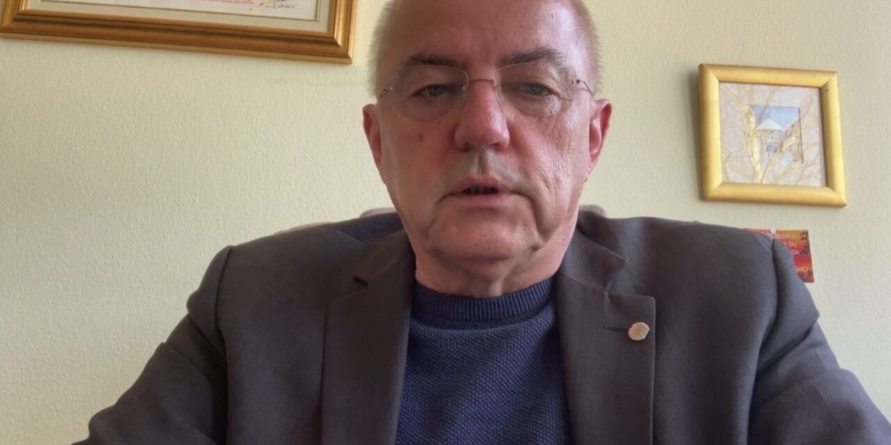 Juratović: Vučić már nem sokáig manőverezhet Kelet és Nyugat között