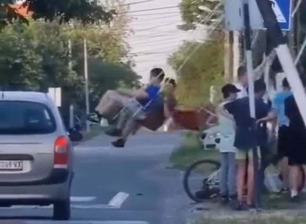 A körhinta, amely láttán nem találjuk a szavakat