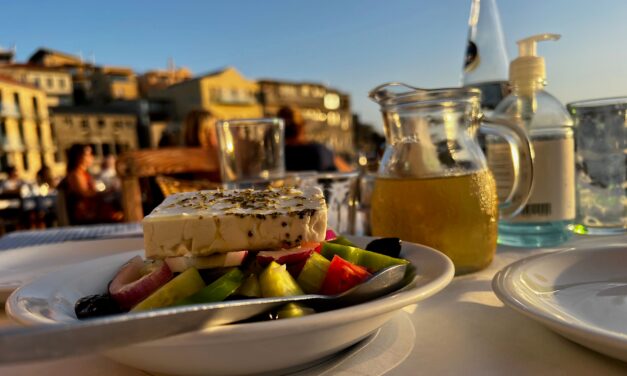 Elszálltak a görög árak, sok helyi olcsóbb külföldi úti célt keres inkább magának