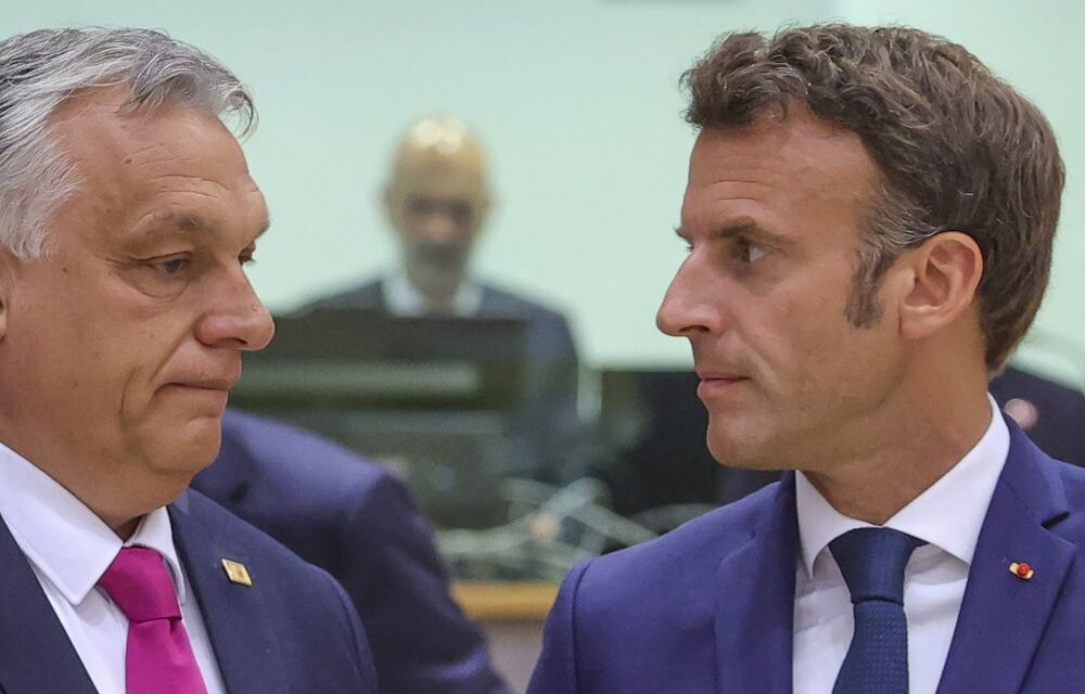 <span class="entry-title-primary">Döntött az Európai Unió, kiiktatják az orosz olajimport hatvan százalékát</span> <span class="entry-subtitle">Orbán Viktor nem emelt vétót, mivel a magyar követelések teljesültek</span>