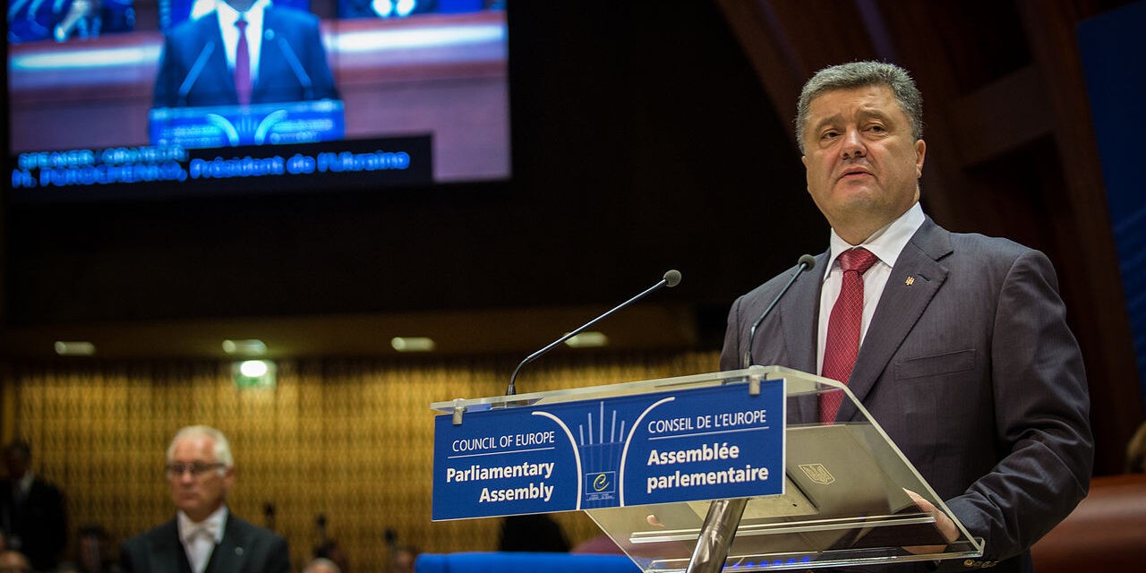 Porosenko: Putyin teljesen megőrült