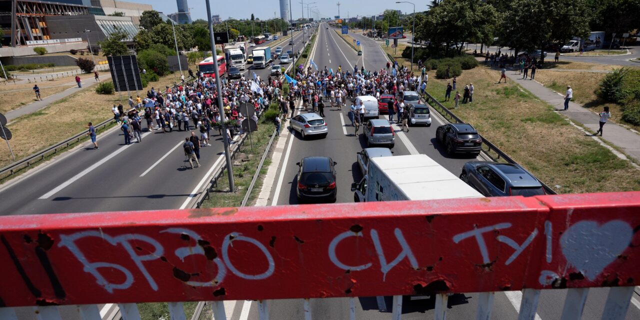 Vučić szombaton fogadta volna a Fiat dolgozóit, de ők visszautasították ezt az ajánlatot