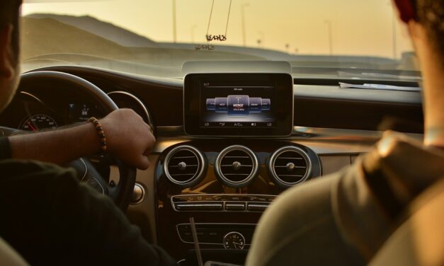 Mégsem lesz ingyen a jogosítvány a középiskolásoknak