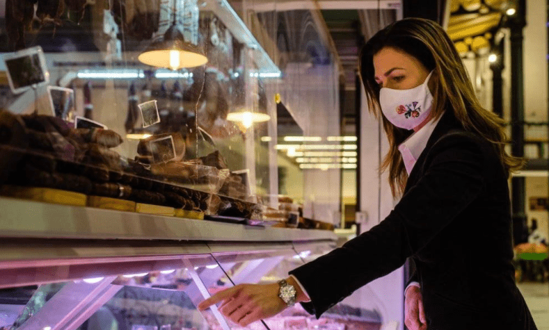 Októberig marad az élelmiszer- és üzemanyagárstop Magyarországon