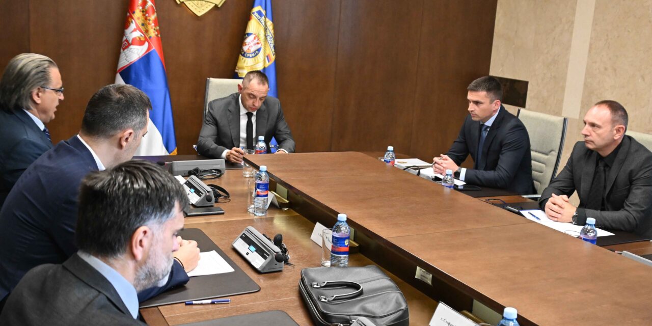 Vulin: A rendőrség másfél év alatt 30 bűnszervezetet számolt fel