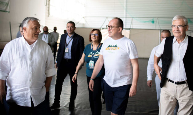 <span class="entry-title-primary">Hány a magyar igazság?</span> <span class="entry-subtitle">Orbán Viktor történelmi ívű világnézete(i) – Bálványos 31.</span>