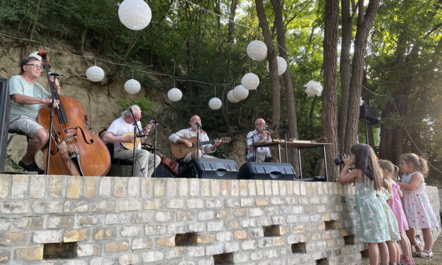 <span class="entry-title-primary">Mindig az a fesztivál… (videó)</span> <span class="entry-subtitle">Elstartolt a Dombos Fest</span>