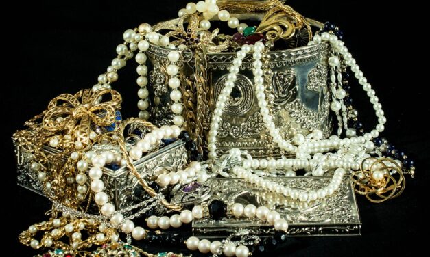 Így jutnak hozzá az oroszok a szankciók ellenére a luxus termékekhez