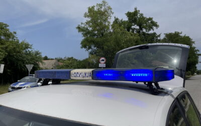 Tizenhat helyszínen tart házkutatást a rendőrség, hat személyt letartóztattak