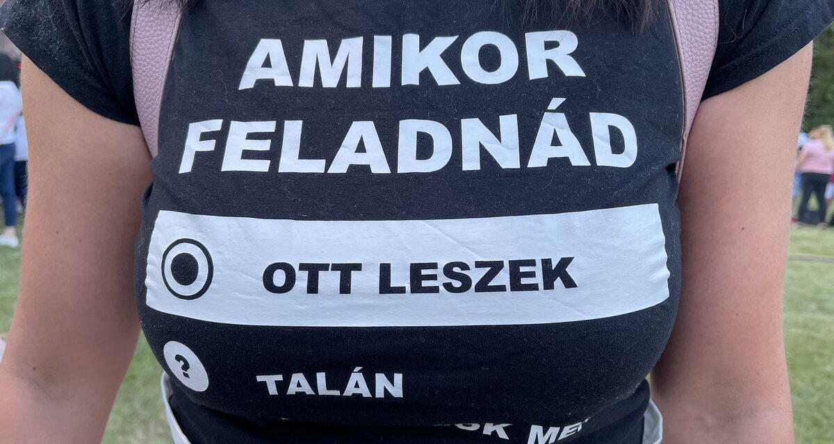 Nem adta fel a közönség – elstartolt az első Nyárhangoló fesztivál (Videó)