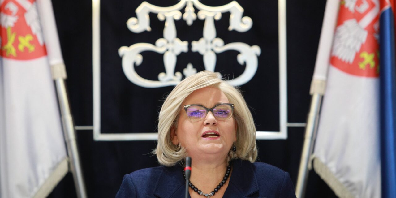 Tabaković: Korlátozzuk a hitelek kamatlábait