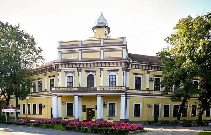 Adán is rajtakapták a VMSZ ellenőreit, hogy a szavazóhelyen listázzák a választópolgárokat