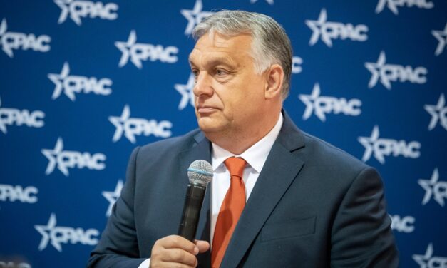 Gyermekvédelmi törvénycsomag a kegyelmi botrány hatására