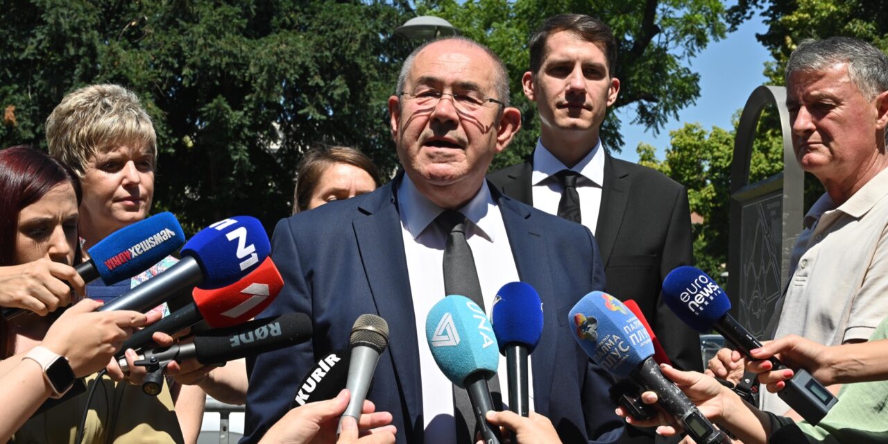 <span class="entry-title-primary">A VMSZ leuralta a magyar intézményeket és a közéletet!</span> <span class="entry-subtitle">Eltűnt a kritikus magyar értlemiség</span>