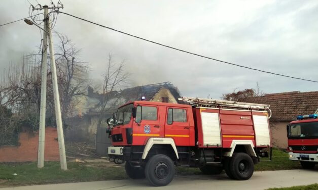 Tűz ütött ki az apatini festékgyárban
